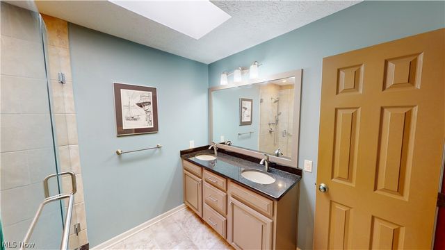 3745 Silvercrest Drive, Stow, OH 44224