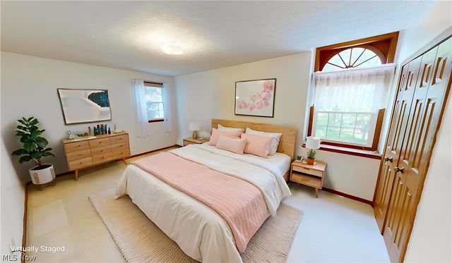 3745 Silvercrest Drive, Stow, OH 44224