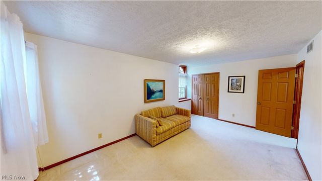 3745 Silvercrest Drive, Stow, OH 44224