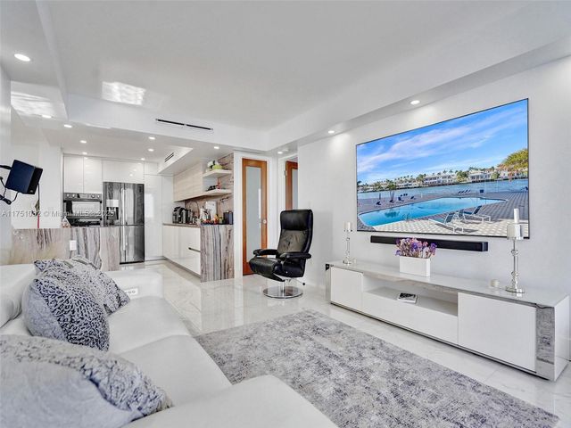 1600 S Ocean Dr 14K, Hollywood, FL 33019