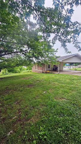466 Tennyson Loop, Harrison, AR 72601