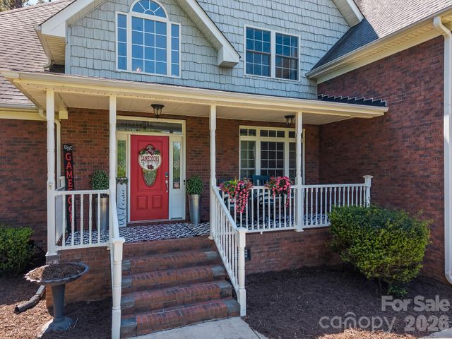 443 Crowders Bluff Court, Clover, SC 29710