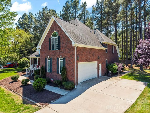 443 Crowders Bluff Court, Clover, SC 29710