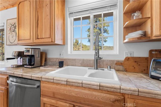 2737 Cedar Lane, Big Bear City, CA 92314