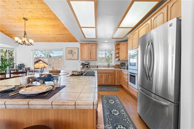 2737 Cedar Lane, Big Bear City, CA 92314