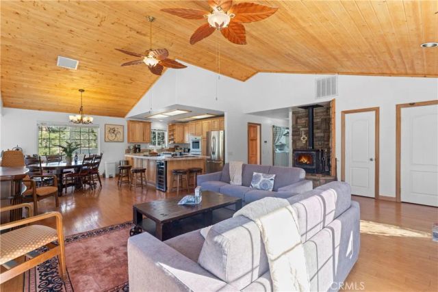 2737 Cedar Lane, Big Bear City, CA 92314