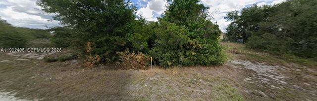 240 N Madera Road, Avon Park, FL 33825