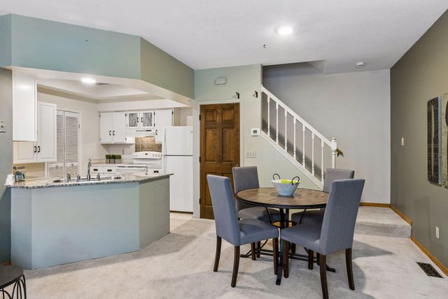 518 Lovell Avenue 3, Roseville, MN 55113