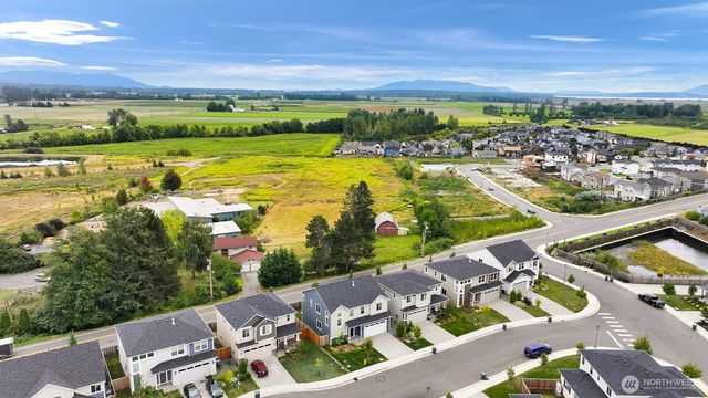 2407 Barn Door Court, Ferndale, WA 98248