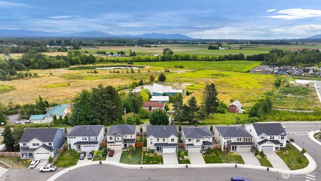 2407 Barn Door Court, Ferndale, WA 98248