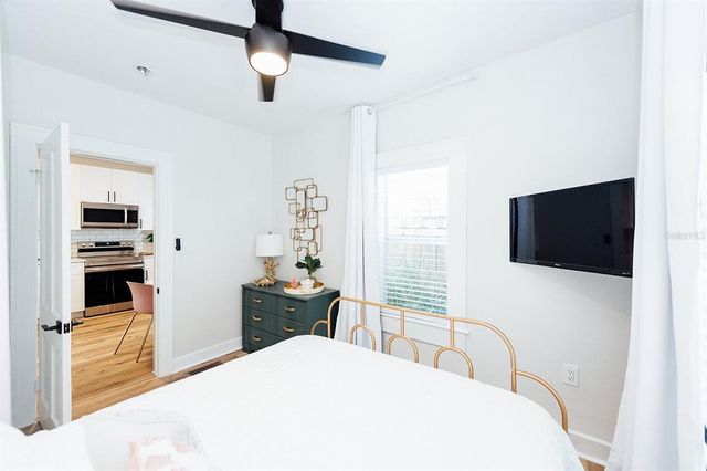 809 10TH AVENUE N 5, St Petersburg, FL 33701