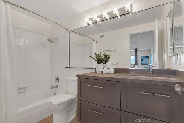 4481 Deanwood Drive, Woodland Hills, CA 91364