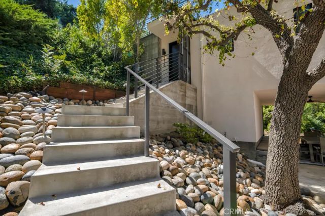 4481 Deanwood Drive, Woodland Hills, CA 91364