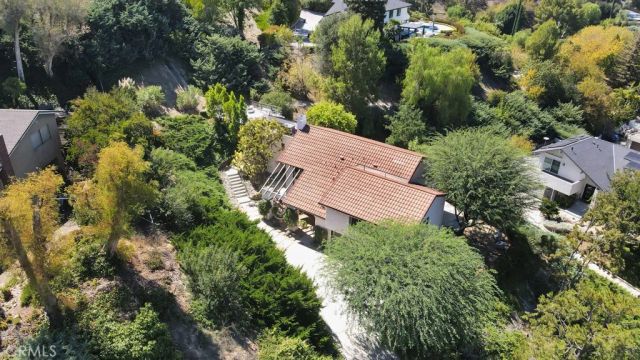 4481 Deanwood Drive, Woodland Hills, CA 91364