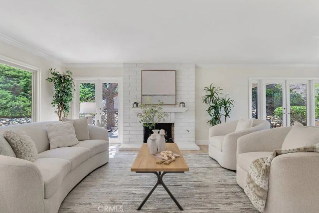 4481 Deanwood Drive, Woodland Hills, CA 91364