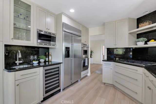 4481 Deanwood Drive, Woodland Hills, CA 91364