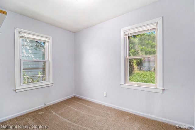 11211 Chalmers Avenue, Warren, MI 48089