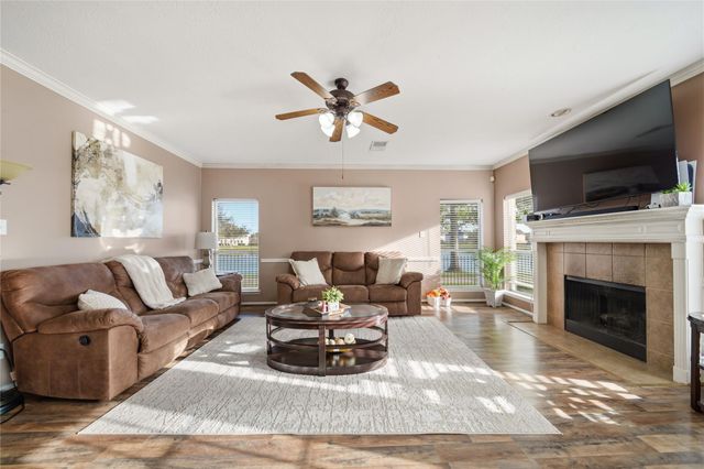 3801 Somerville Lake Court, Pearland, TX 77581