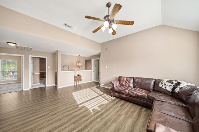 3801 Somerville Lake Court, Pearland, TX 77581