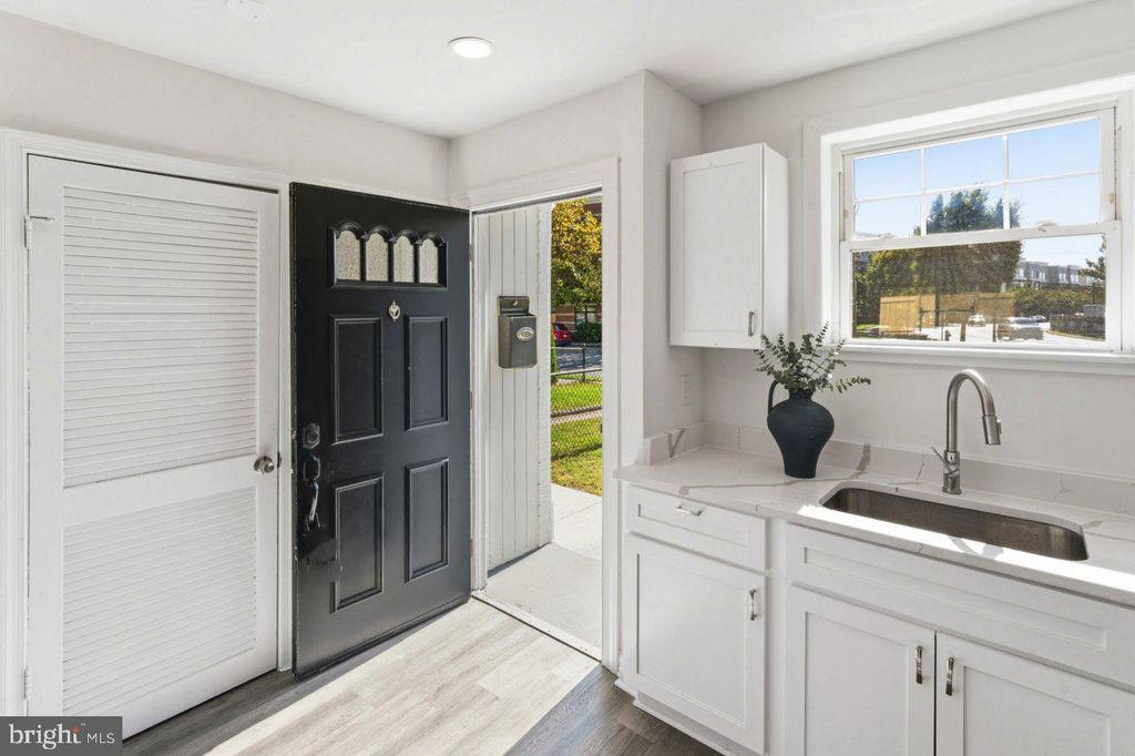1019 FIRST ST, Alexandria, VA 22314