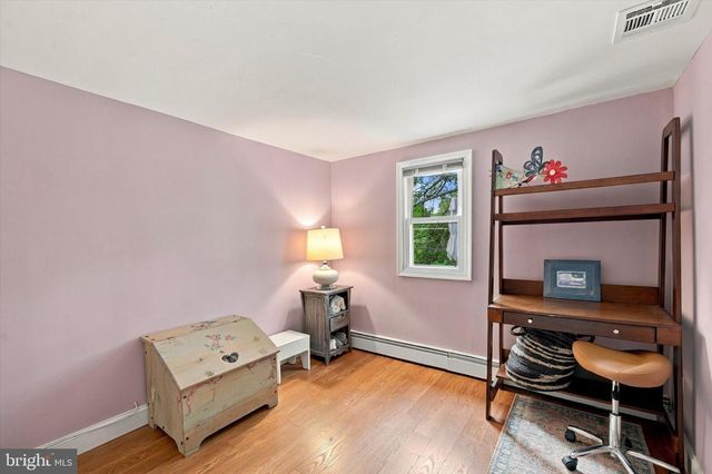 247 PINETOWN RD, Norristown, PA 19403