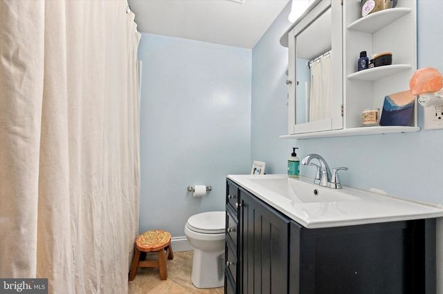 247 PINETOWN RD, Norristown, PA 19403