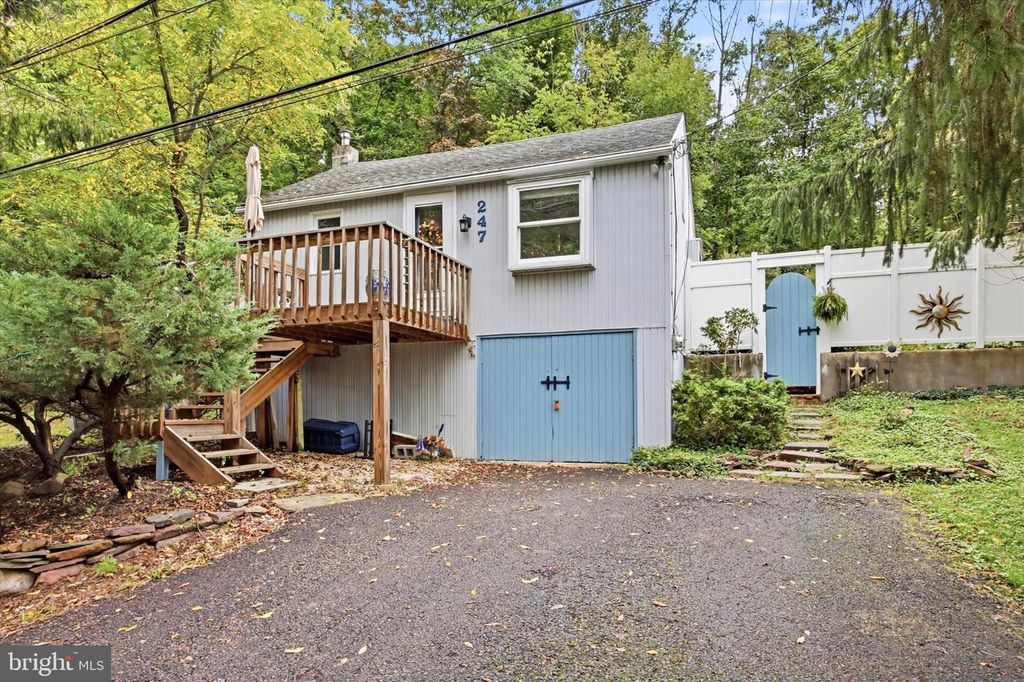 247 PINETOWN RD, Norristown, PA 19403 — exterior