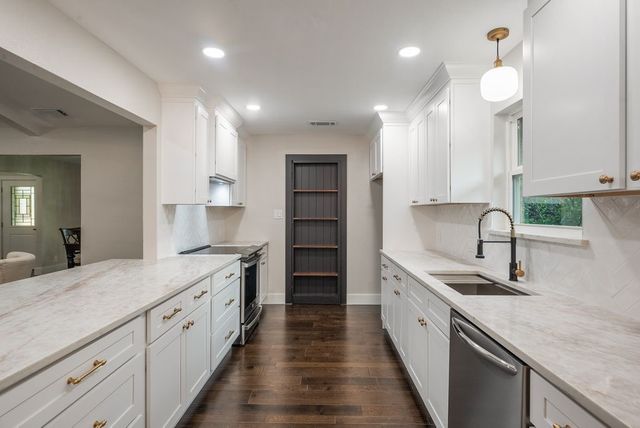 302 Shady Hill Drive, Richardson, TX 75080