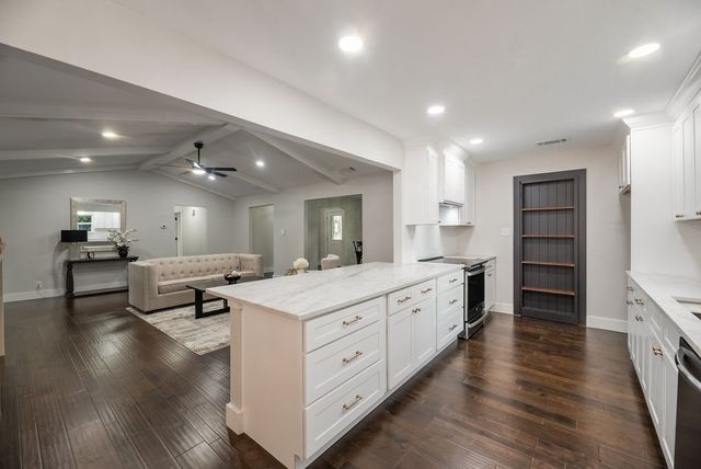 302 Shady Hill Drive, Richardson, TX 75080