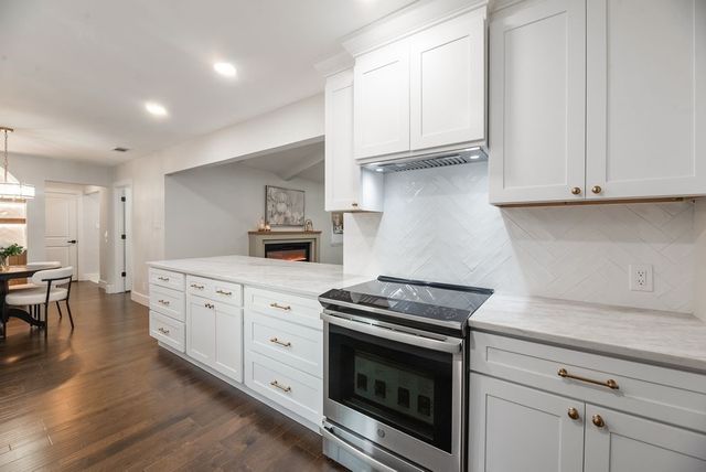 302 Shady Hill Drive, Richardson, TX 75080