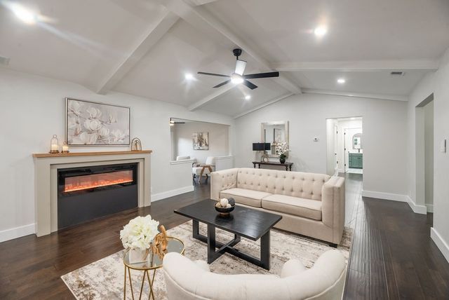 302 Shady Hill Drive, Richardson, TX 75080