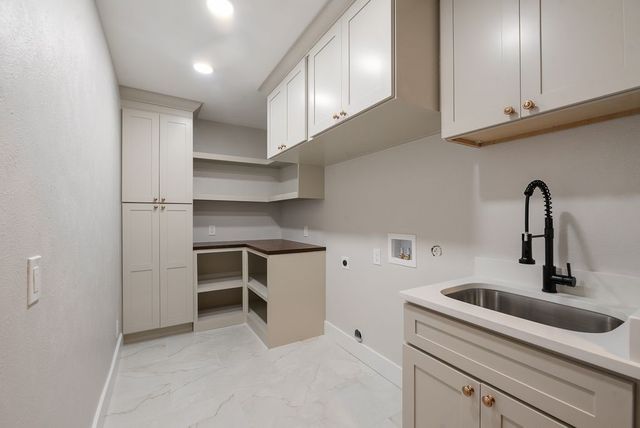 302 Shady Hill Drive, Richardson, TX 75080