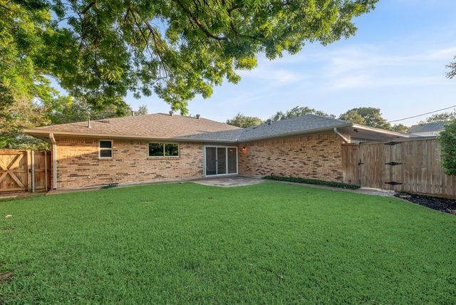 302 Shady Hill Drive, Richardson, TX 75080