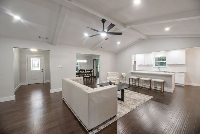 302 Shady Hill Drive, Richardson, TX 75080