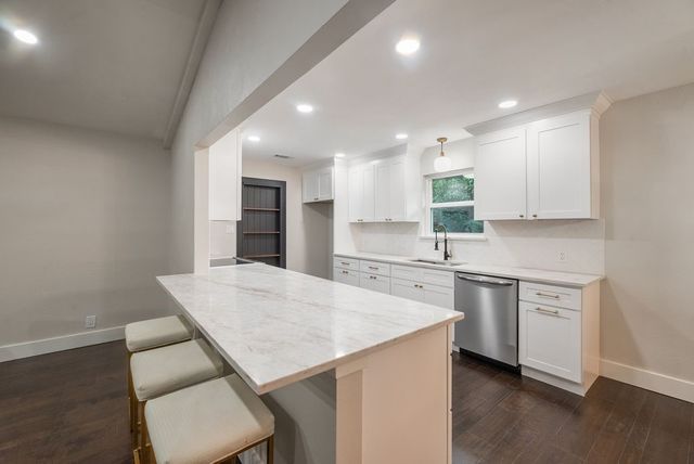 302 Shady Hill Drive, Richardson, TX 75080