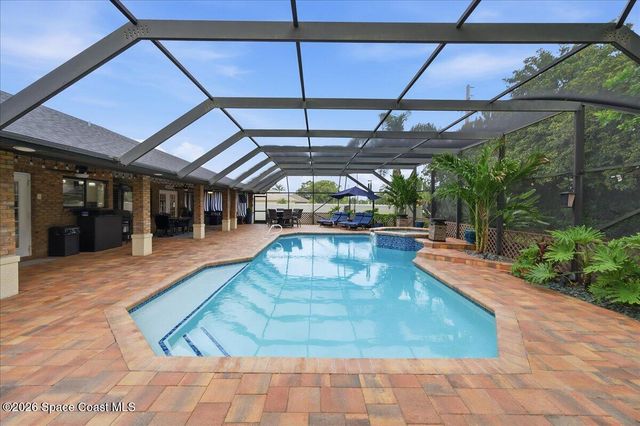 560 Sawgrass Circle, Melbourne, FL 32940