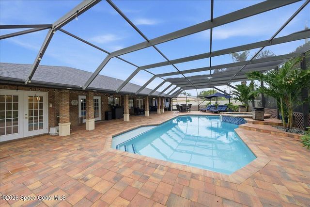 560 Sawgrass Circle, Melbourne, FL 32940