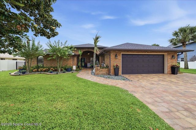 560 Sawgrass Circle, Melbourne, FL 32940