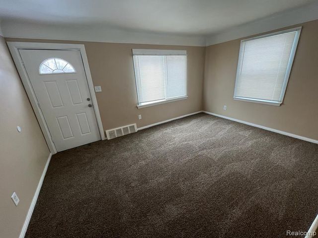 8316 Piedmont Street, Detroit, MI 48228