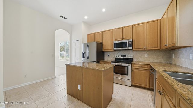 956 CANDLEBARK Drive, Jacksonville, FL 32225