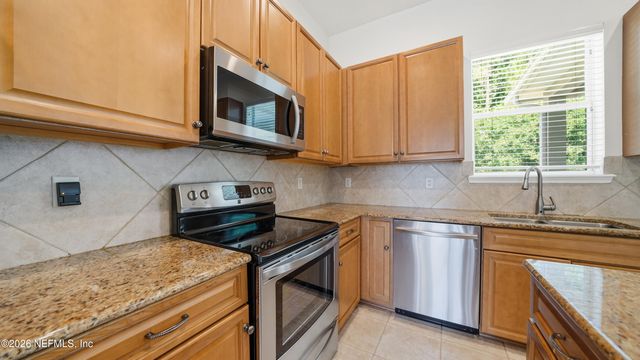 956 CANDLEBARK Drive, Jacksonville, FL 32225