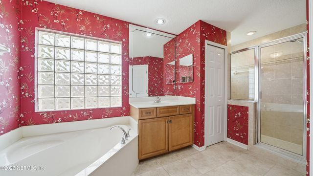 956 CANDLEBARK Drive, Jacksonville, FL 32225