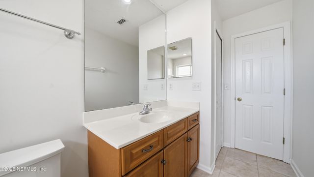 956 CANDLEBARK Drive, Jacksonville, FL 32225