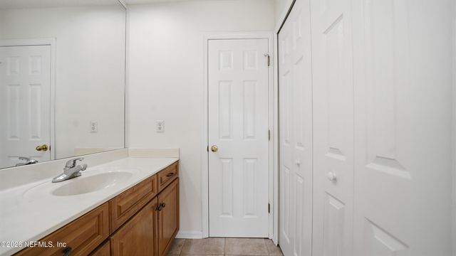 956 CANDLEBARK Drive, Jacksonville, FL 32225
