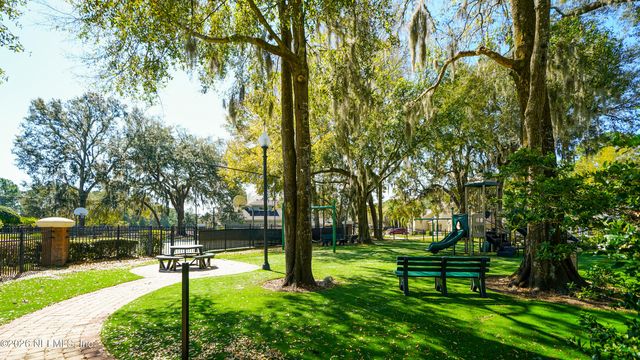 956 CANDLEBARK Drive, Jacksonville, FL 32225