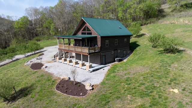 4818 Ensor Hollow Rd, Buffalo Valley, TN 38548