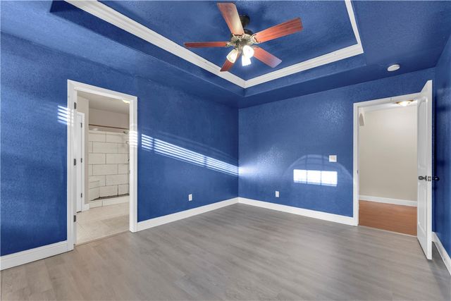 429 E Mccann Road, Rogers, AR 72758