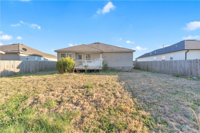 429 E Mccann Road, Rogers, AR 72758