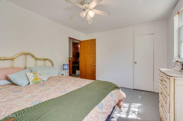 170 Davis Road, Thorn Hill, TN 37881
