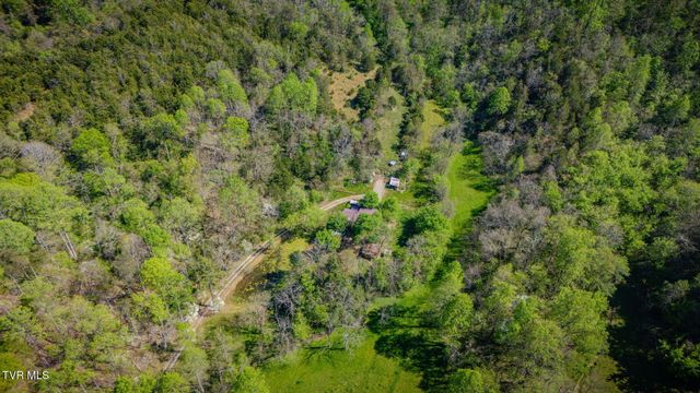 170 Davis Road, Thorn Hill, TN 37881